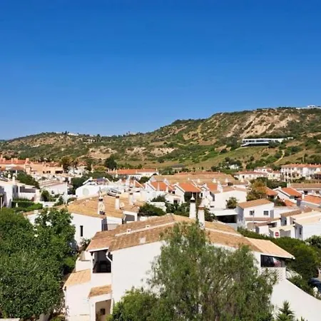 Seaview 100m From דירה *