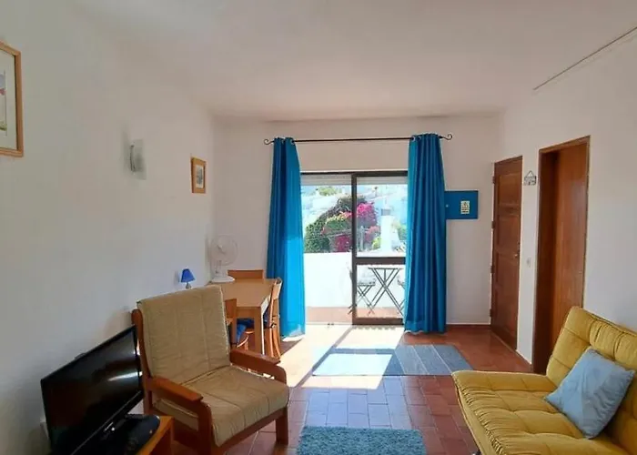 Seaview 100m From * Luz