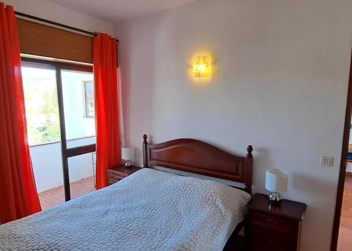 Seaview 100m From Luz