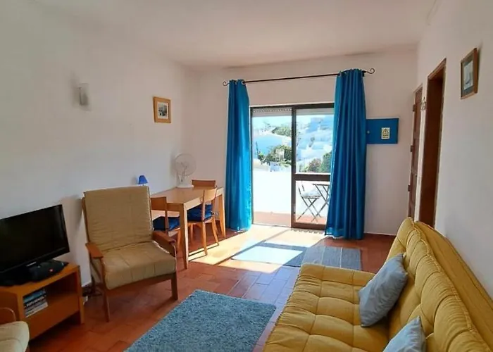 Seaview 100m From Daire *