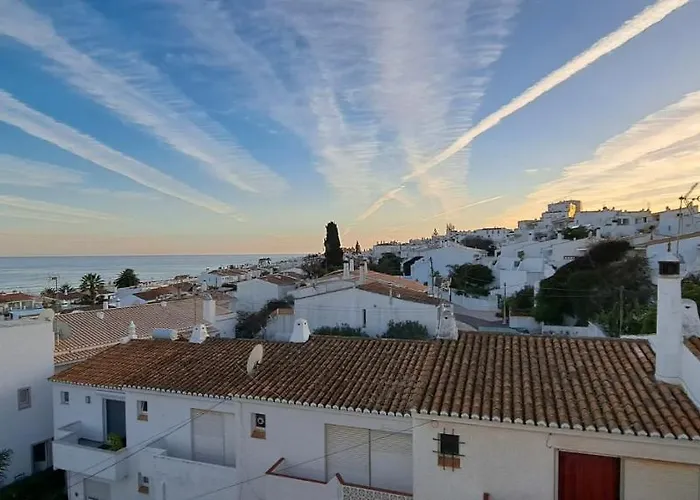 Seaview 100m From Daire